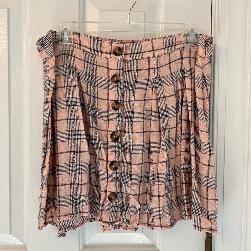 American Eagle blush pink w/ black plaid skirt - size 14